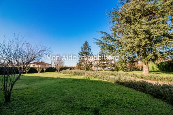 Villa d'architecte avec parc