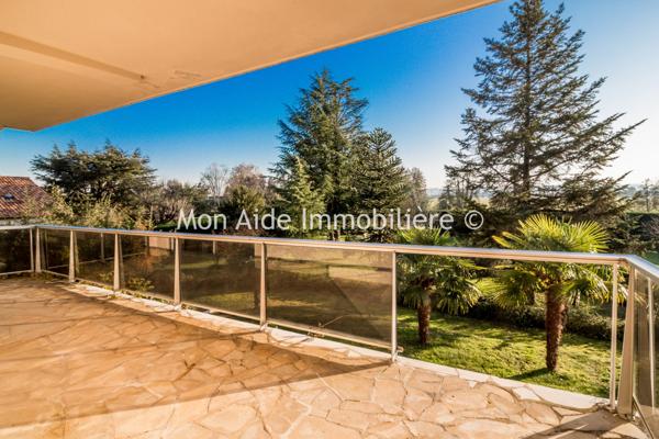 Villa d'architecte avec parc