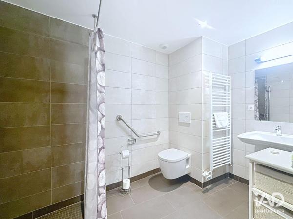 Hôtel-restaurant à vendre 425 m² Carantilly