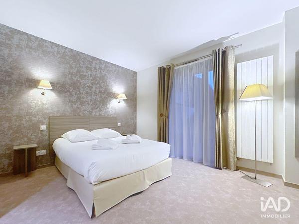 Hôtel-restaurant à vendre 425 m² Carantilly