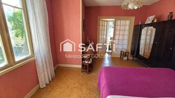 Maison familiale – 94 m² – 3 chambres – Terrain de 3 330 m² – Terrasse plein sud