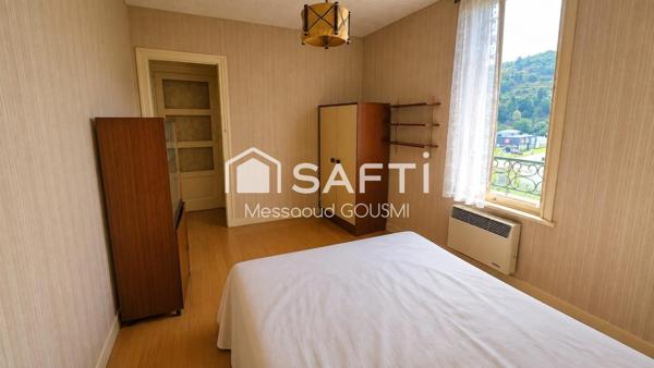 Maison familiale – 94 m² – 3 chambres – Terrain de 3 330 m² – Terrasse plein sud