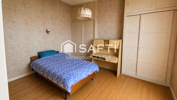 Maison familiale – 94 m² – 3 chambres – Terrain de 3 330 m² – Terrasse plein sud