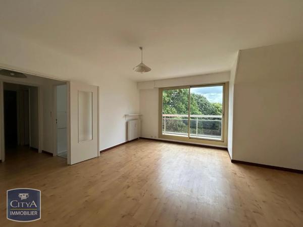 Appartement à louer 2 pièces 50.22m² Chartres (28000)