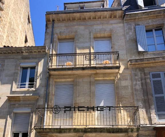 Autre 8 pièces 143 m²