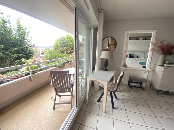Appartement Dijon 2 pièce(s) 49.5 m2 + terrasse
