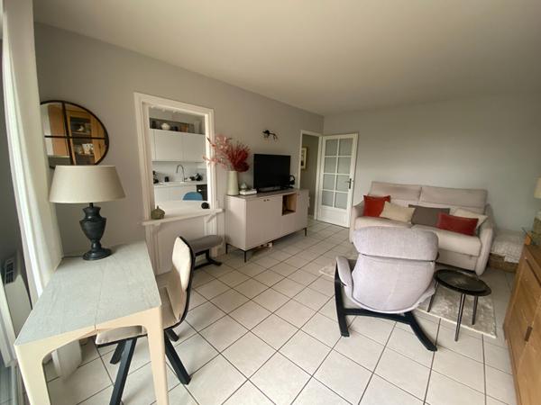 Appartement Dijon 2 pièce(s) 49.5 m2 + terrasse