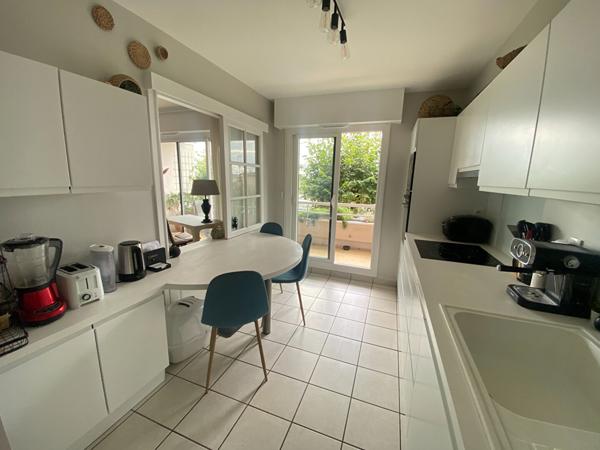 Appartement Dijon 2 pièce(s) 49.5 m2 + terrasse