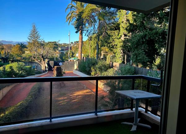 Cannes  : Grand 3 pièces de 98 m2, avec terrasse, garage et piscine