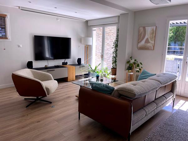 LES PENNES MIRABEAU - EXCLUSIVITE - Cité Haute - Maison contemporaine 4 chambres impeccable, sans vis-à-vis, avec studio indépendant et piscine, au calme absolu