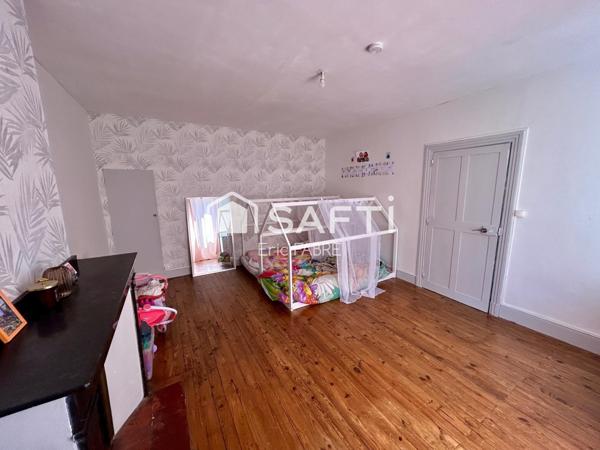 Maison 4 chambres Terrasse salon cuisine