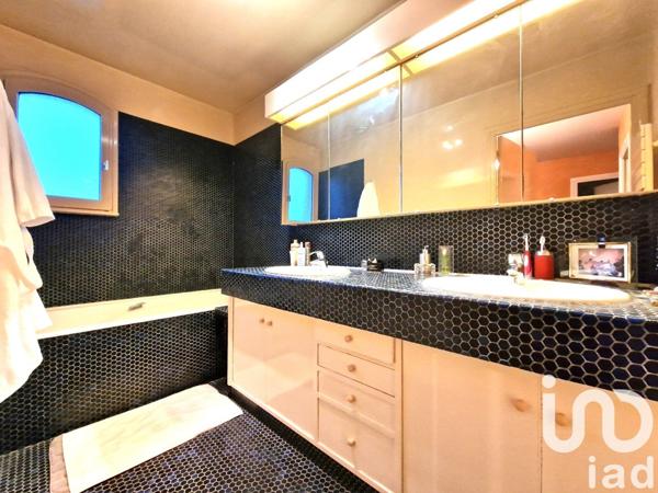 Maison à vendre 10 pièces 230 m² La Monnerie-le-Montel