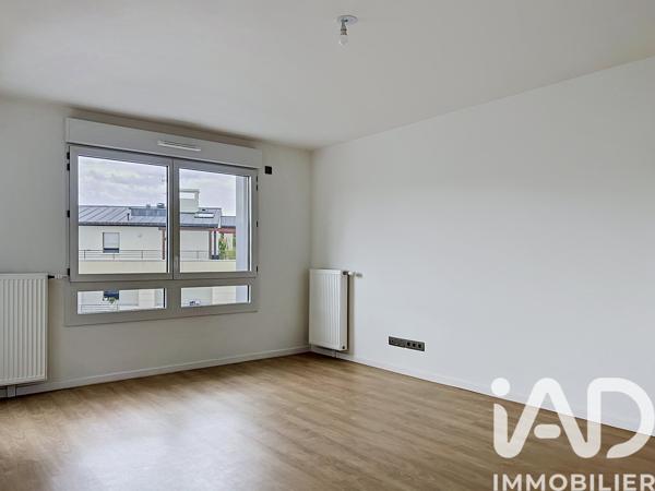 Appartement à vendre 4 pièces 74 m² Saint-Cyr-l'École