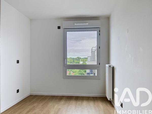Appartement à vendre 4 pièces 74 m² Saint-Cyr-l'École