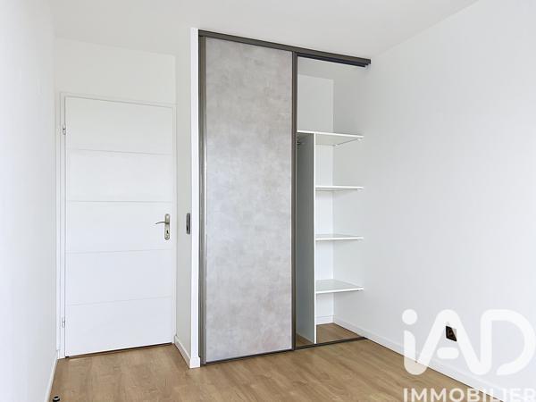 Appartement à vendre 4 pièces 74 m² Saint-Cyr-l'École