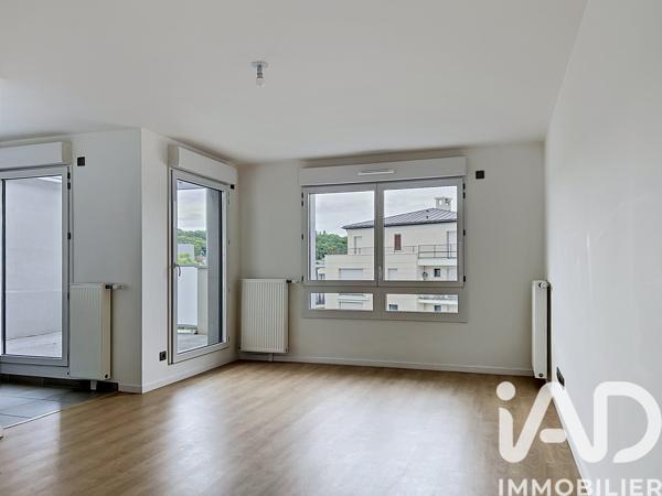 Appartement à vendre 4 pièces 74 m² Saint-Cyr-l'École