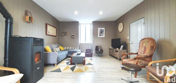 Maison à vendre 8 pièces 150 m² Saint-Germain-les-Vergnes