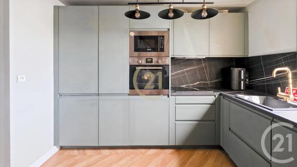 Appartement T4 à vendre  4 pièces - 80,07 m 2   ST FLORENT  - 202