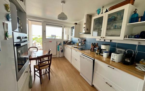 Appartement à vendre    3 pièces • 80,02 m2 La Rochelle