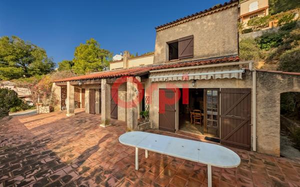 Maison à vendre    5 pièces • 147,75 m2 La Valette-du-Var