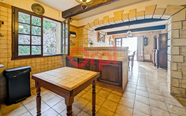 Maison à vendre    5 pièces • 147,75 m2 La Valette-du-Var