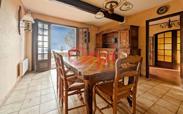 Maison à vendre    5 pièces • 147,75 m2 La Valette-du-Var