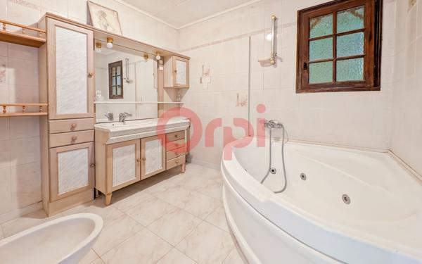 Maison à vendre    5 pièces • 147,75 m2 La Valette-du-Var