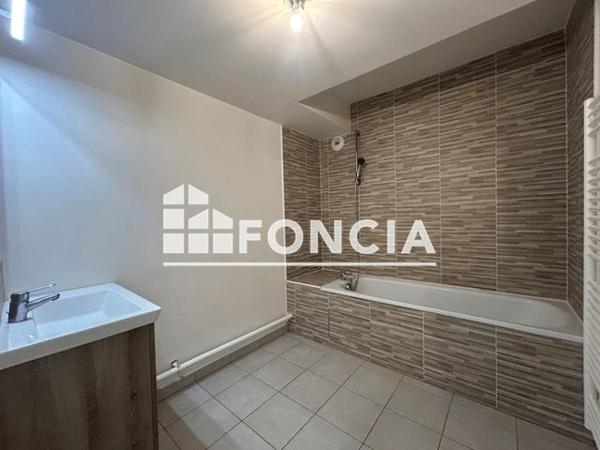 Location Appartement 3 pièces 60.2 m² - PORTILLON Croissy Sur Seine 78290