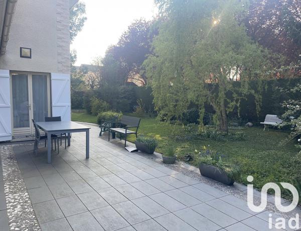 Maison à vendre 7 pièces 150 m² Brie-Comte-Robert