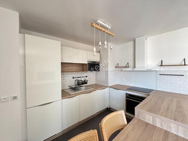 Appartement Puteaux 3 pièces de 64 m² avec parking