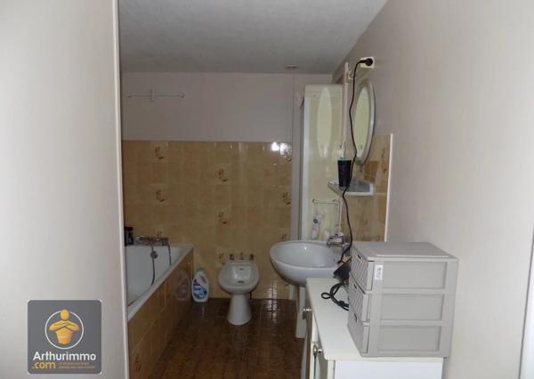 Vente Maison 7 pièces 212 m2 à Prin-Deyrançon