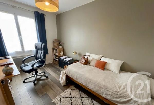 Maison à vendre  5 pièces - 107 m 2   LIVRY GARGAN  - 93