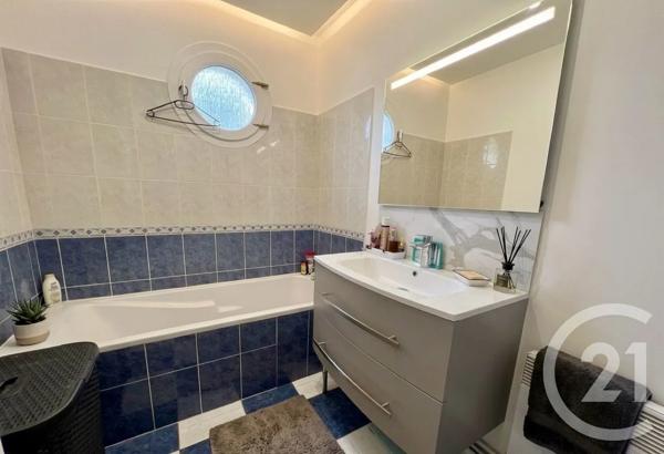 Maison à vendre  5 pièces - 107 m 2   LIVRY GARGAN  - 93