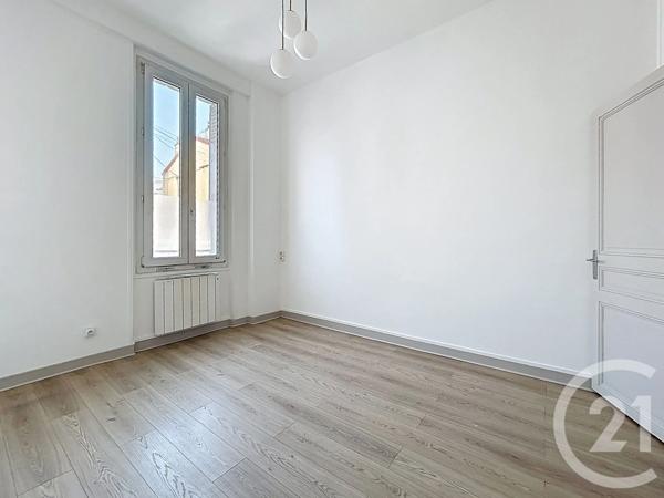 Appartement F2 à vendre  2 pièces - 33,90 m 2   IVRY SUR SEINE  - 94