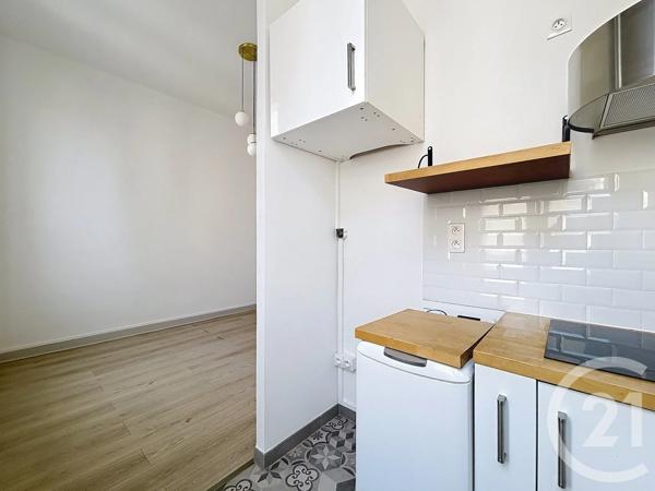 Appartement F2 à vendre  2 pièces - 33,90 m 2   IVRY SUR SEINE  - 94