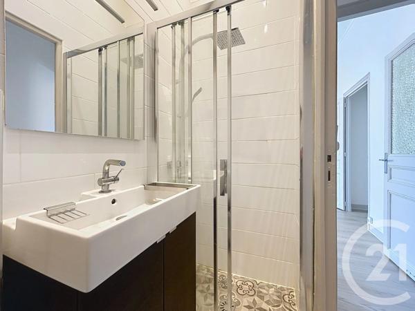 Appartement F2 à vendre  2 pièces - 33,90 m 2   IVRY SUR SEINE  - 94