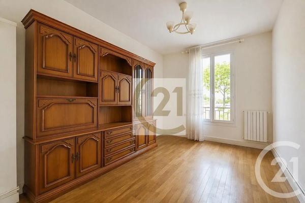 Appartement F2 à vendre  2 pièces - 33,90 m 2   IVRY SUR SEINE  - 94