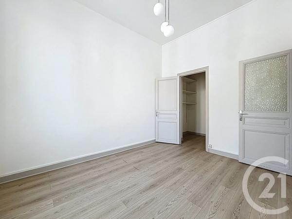 Appartement F2 à vendre  2 pièces - 33,90 m 2   IVRY SUR SEINE  - 94