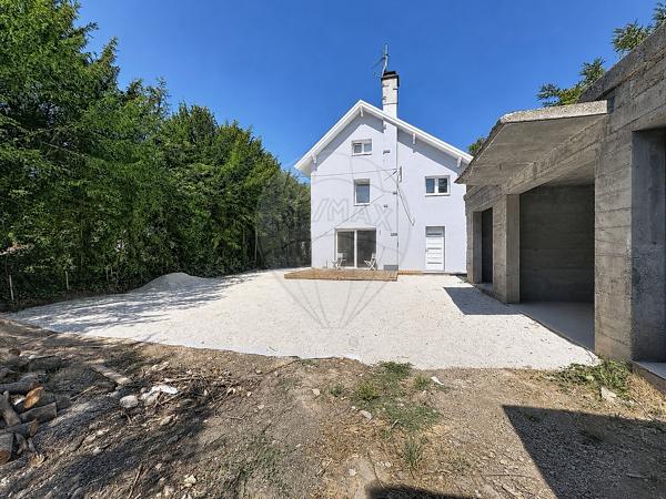 Maison 2 chambre(s) à vendre - Étupes, Doubs - 25
