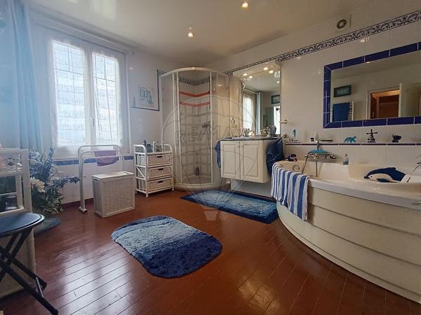 Maison 5 chambre(s) à vendre - Varennes-Vauzelles, Nièvre - 58