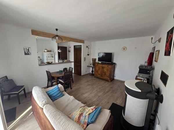 maison de village avec grand garage