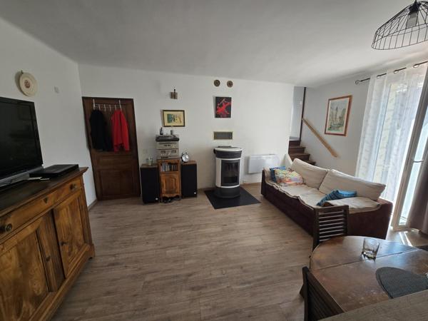 maison de village avec grand garage