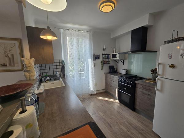 maison de village avec grand garage