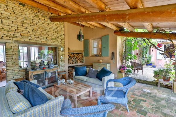 Maison de charme sur grand terrain