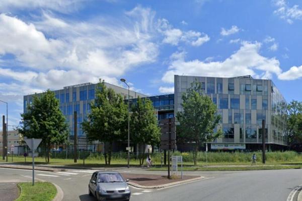 Location - BUREAUX 278 m 2