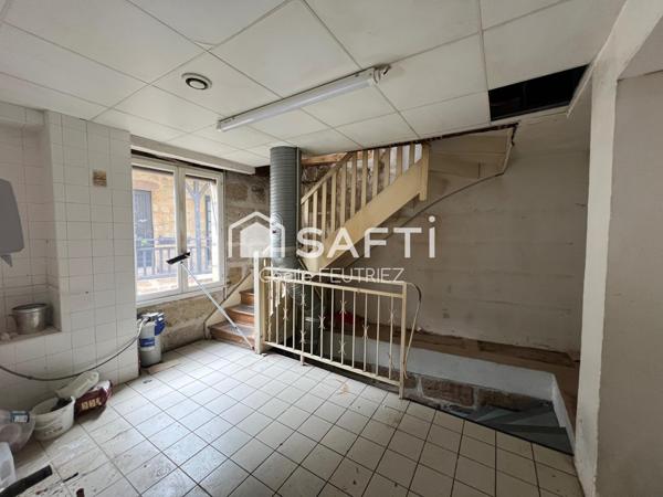 Immeuble à usage mixte