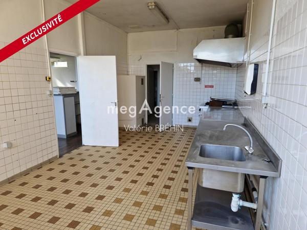 Local Commercial à Mayenne, 53100 - 1 pièce 342m²