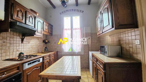 Maison divisée en 2 appartements en hyper centre ville d'ARGENTEUIL €371 000 ** - Référence 4455