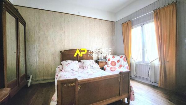 Maison divisée en 2 appartements en hyper centre ville d'ARGENTEUIL €371 000 ** - Référence 4455