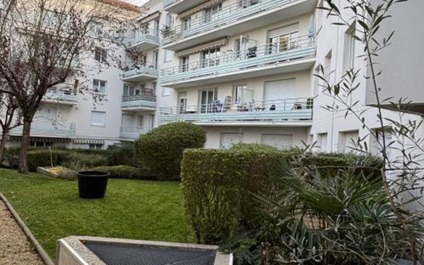 Appartement à vendre    1 pièce • 31 m2 Eaubonne